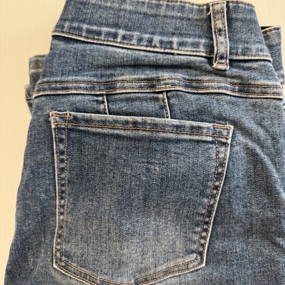 Tribal Jeans -- Sophia Curvy 10P Light Indigo Wash - Picture 4 of 6